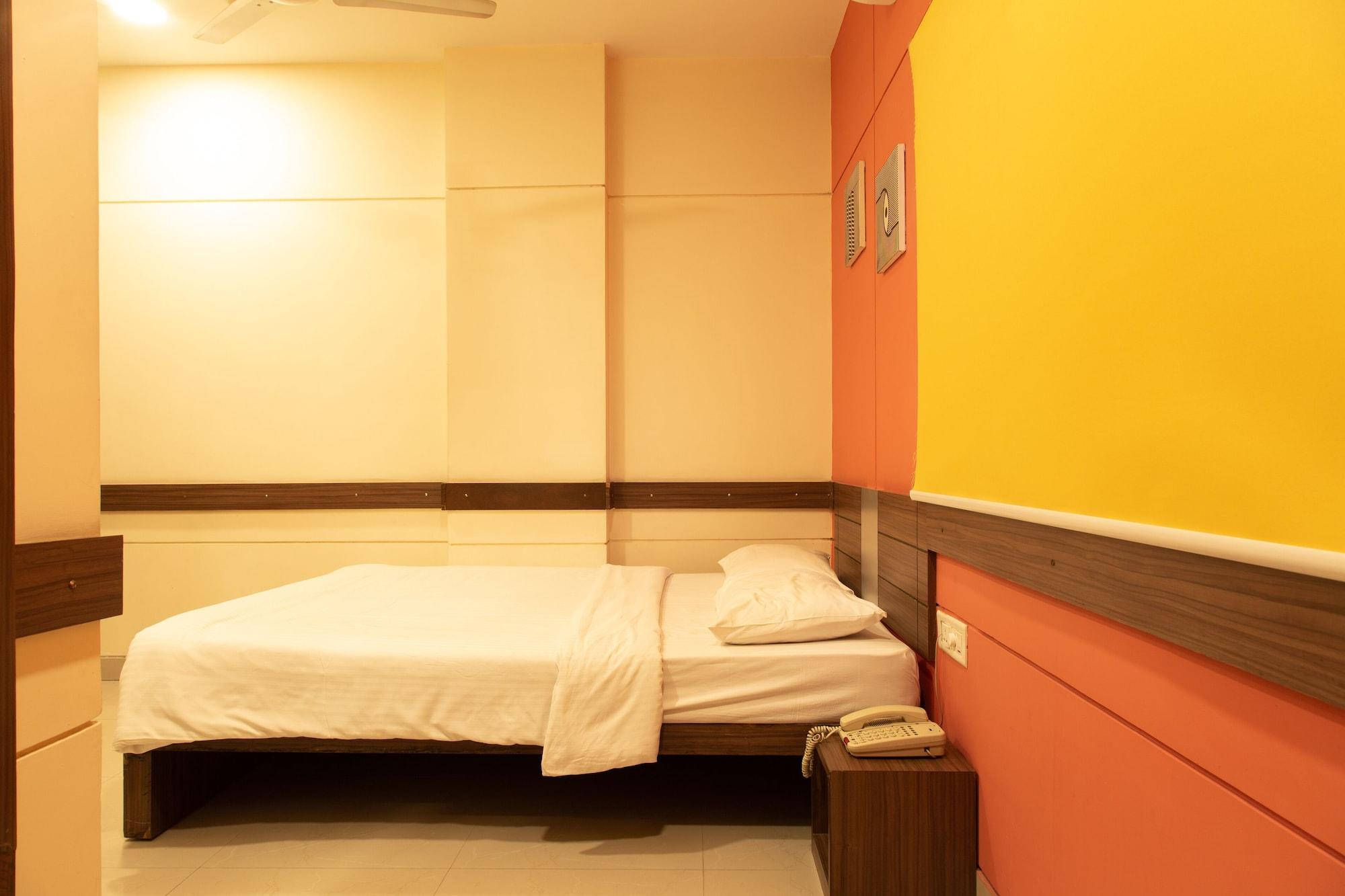 Tirupur Hotel Exterior foto