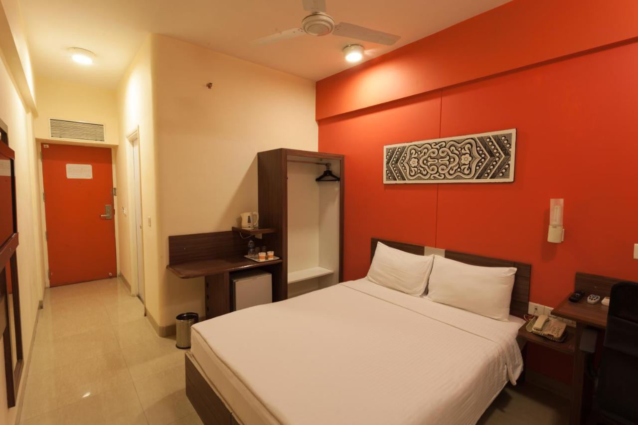 Tirupur Hotel Exterior foto